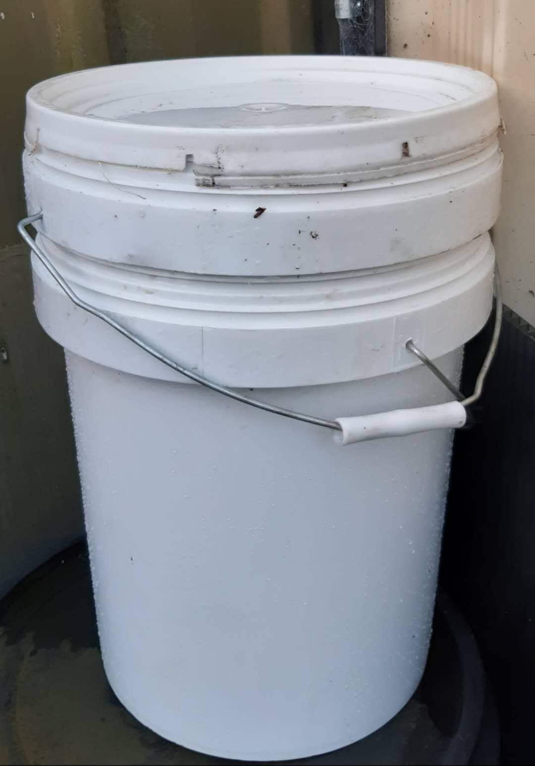 Making home compost bin step 2