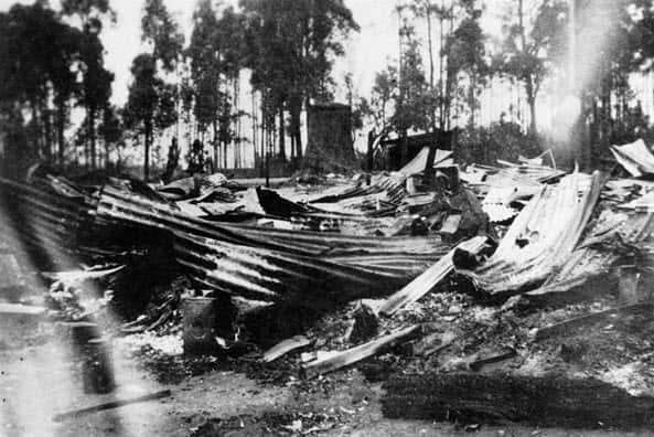 1926 Thomson's Hotel Kinglake after bush fire.