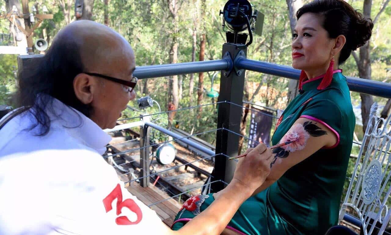 当人体彩绘遇上旗袍