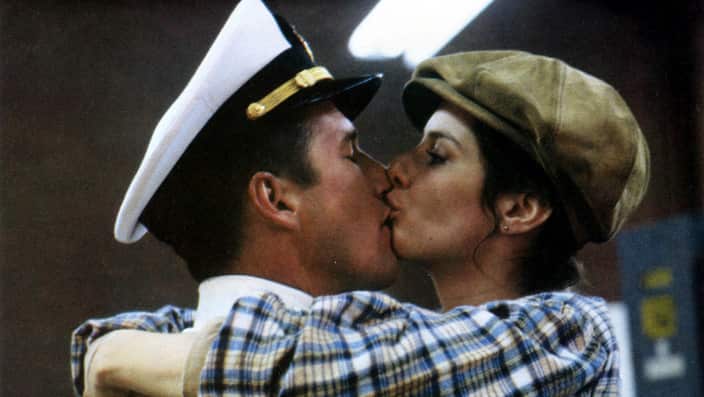 AN OFFICER AND A GENTLEMAN   [US 1982]  RICHARD GERE, DEBRA WINGER     Date: 1982