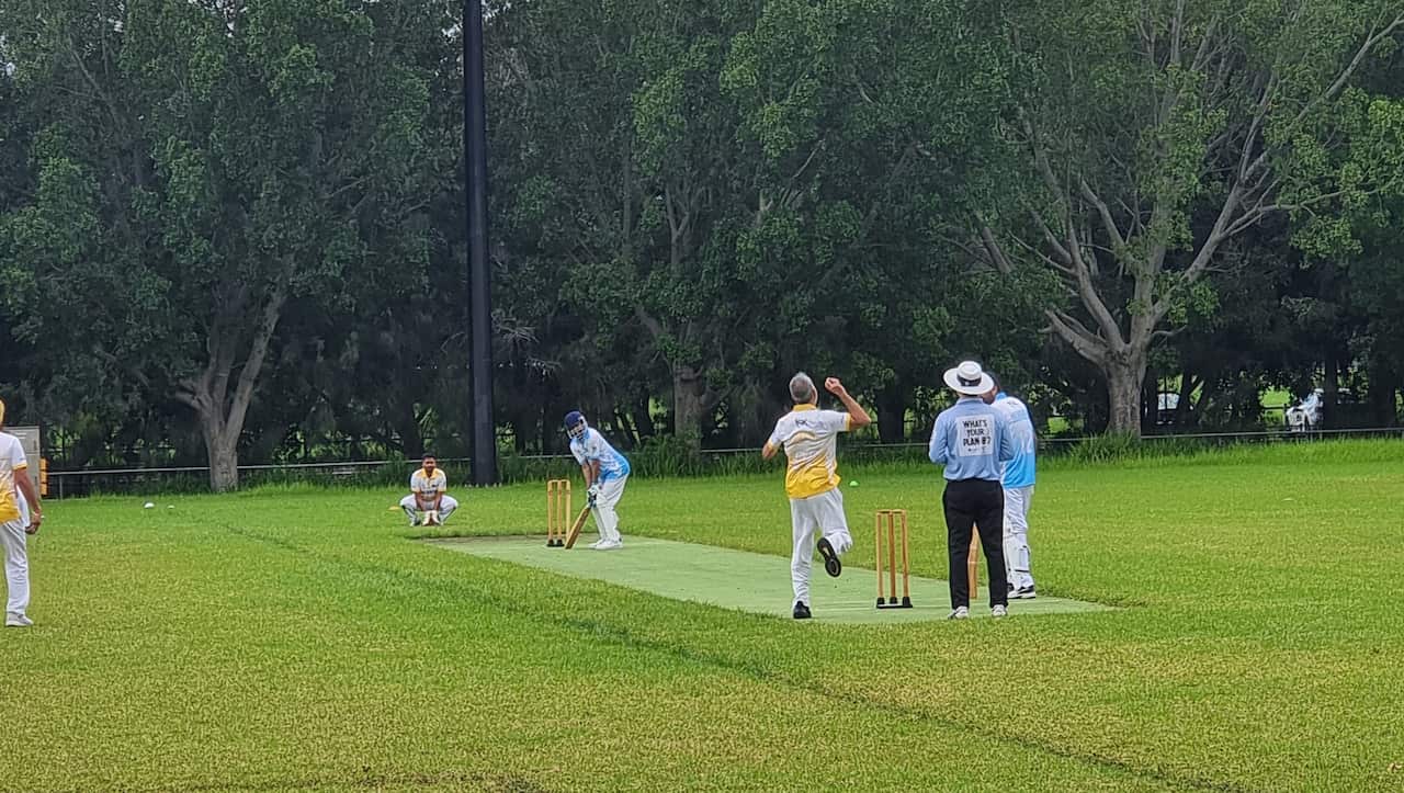 Minister XI and High Commissioner XI played a friendly match to celebrate Australia-India friendship.