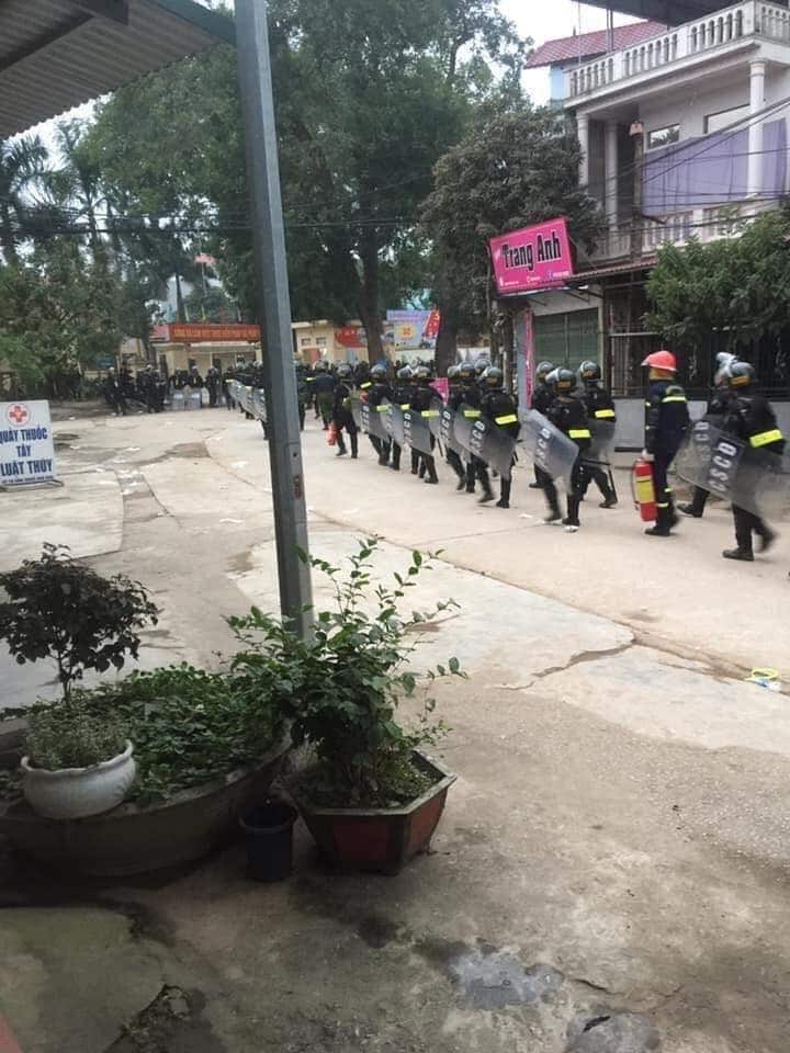 Cảnh sát cơ động "túc trực" ở Đồng Tâm nhiều ngày qua