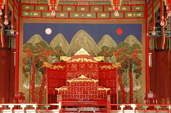 경복궁 근정전 어좌와 일월오봉도