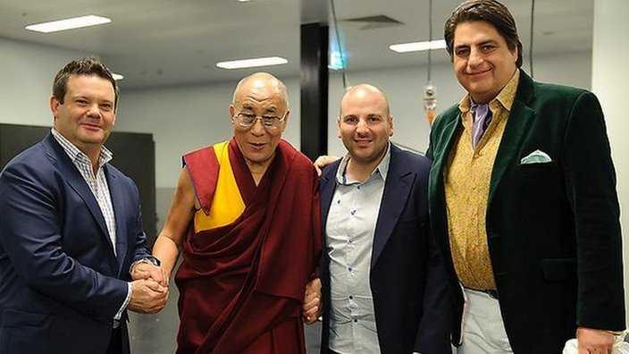 Dalai Lama poses with Masterchef judges