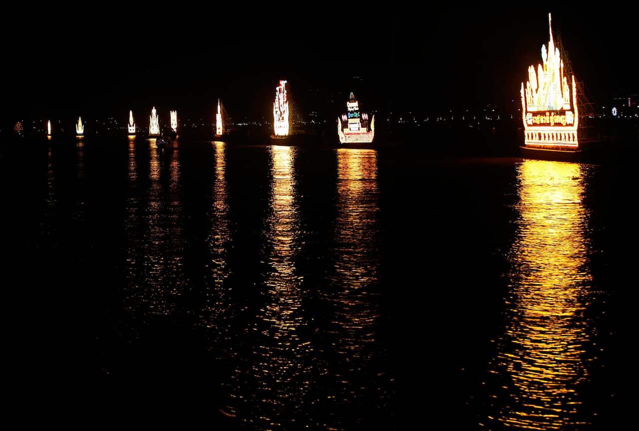Cambodian Supermoon water festival in Phnom Penh