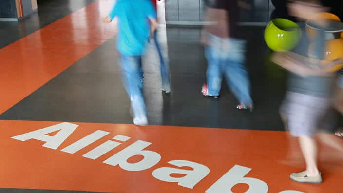  Chinese e-commerce giant Alibaba has set up a "flagship" online store for Australian wine. (AAP) 