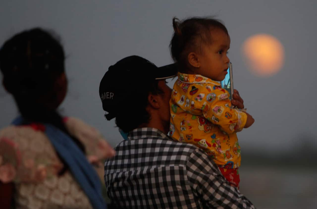 Cambodian Supermoon water festival in Phnom Penh