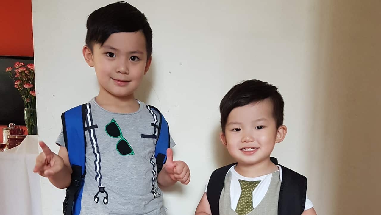 Hai con nhỏ 5 tuổi và 3 tuổi đối mặt với nguy cơ bị trục xuất