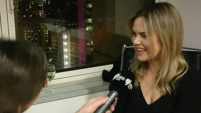 Vanessa Moe em entrevista à Rádio SBS