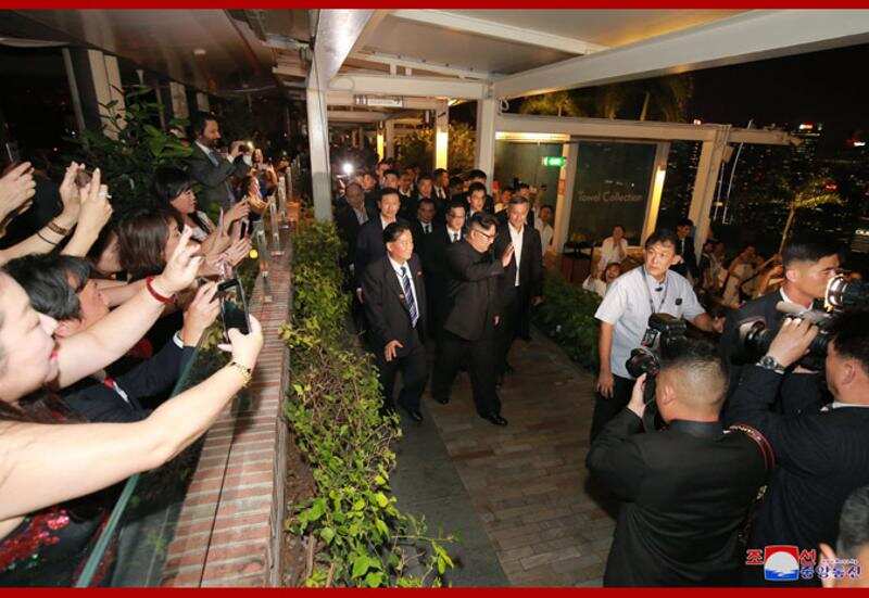 Kim waves to the crown in Singapore