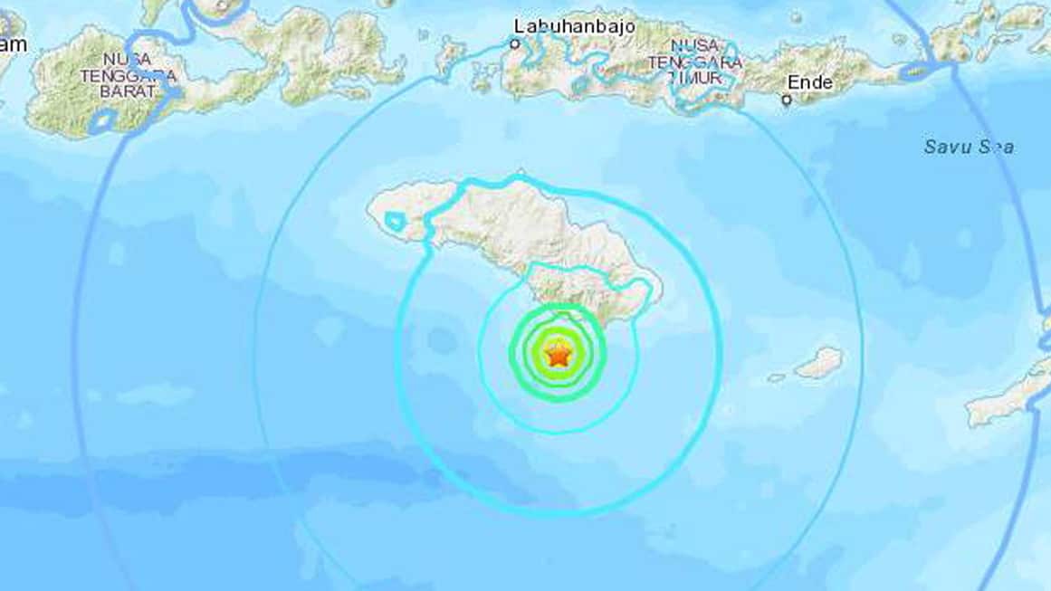location of a magnitude 6.0 earthquake which struck at a depth of 10km, around 30km south weast of Nggongi, off the coast of Sumba Island, Indonesia.
