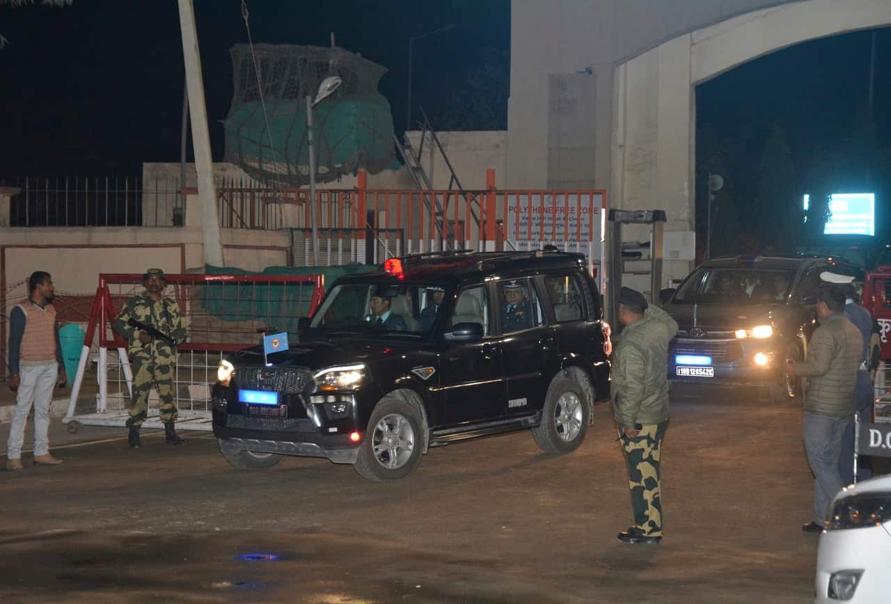 India Pakistan captured pilot