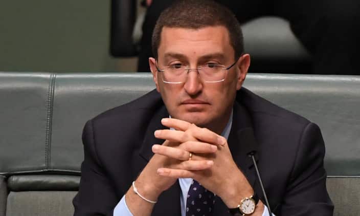 جوليان ليسير 