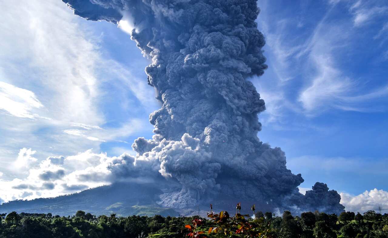  Sinabung mountain spews volcanic smoke in Tiga Pancur Village, Karo, North Sumatra, Indonesia, 