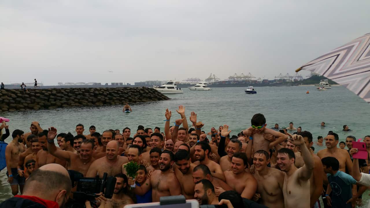 Divers