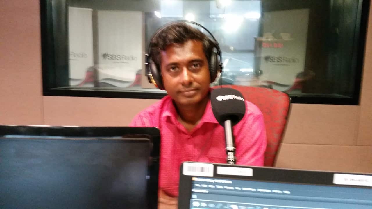 সিডনির মিন্টোর এরিকা লেনে একটি মাল্টি-কালচারাল প্রজেক্টের সাথে কাজ করছেন বাংলাদেশের চিত্র শিল্পী পার্থ প্রতীম বালা।