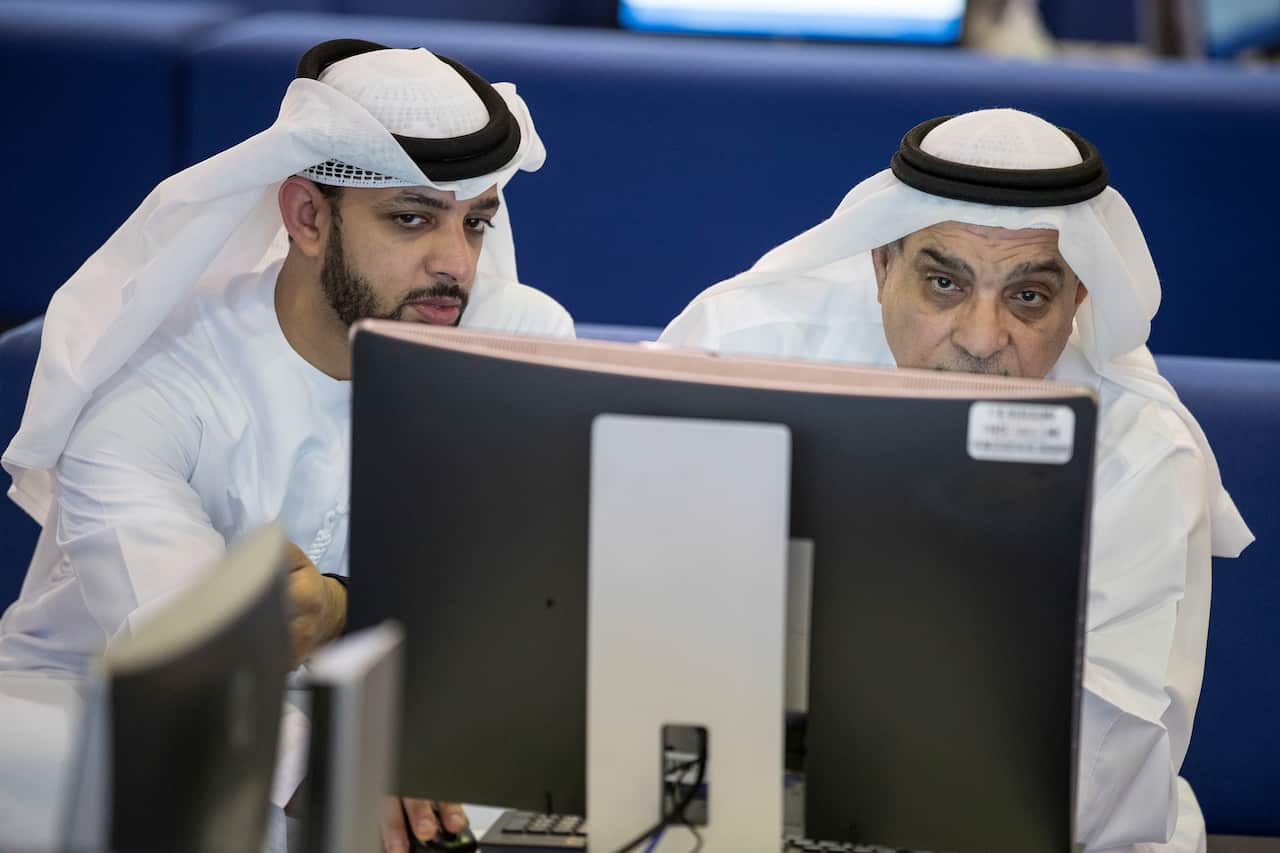 After few days of massive selloff stimulated by plummeting oil prices and the wild spread of coronavirus.