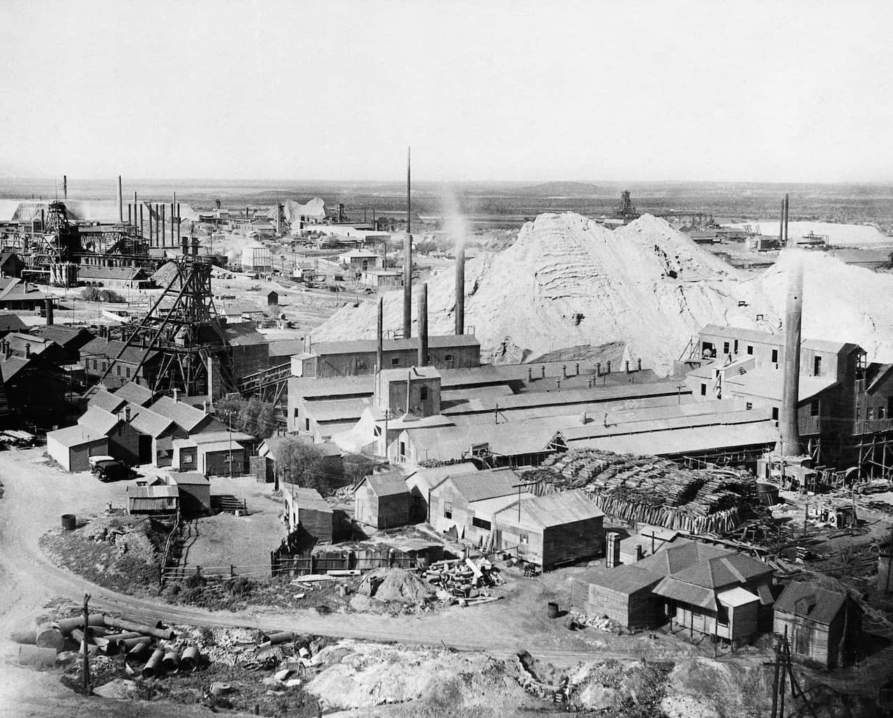 This is a gold mine in Kalgoorlie, western Australia, seen Feb. 11, 1942. (AP Photo)