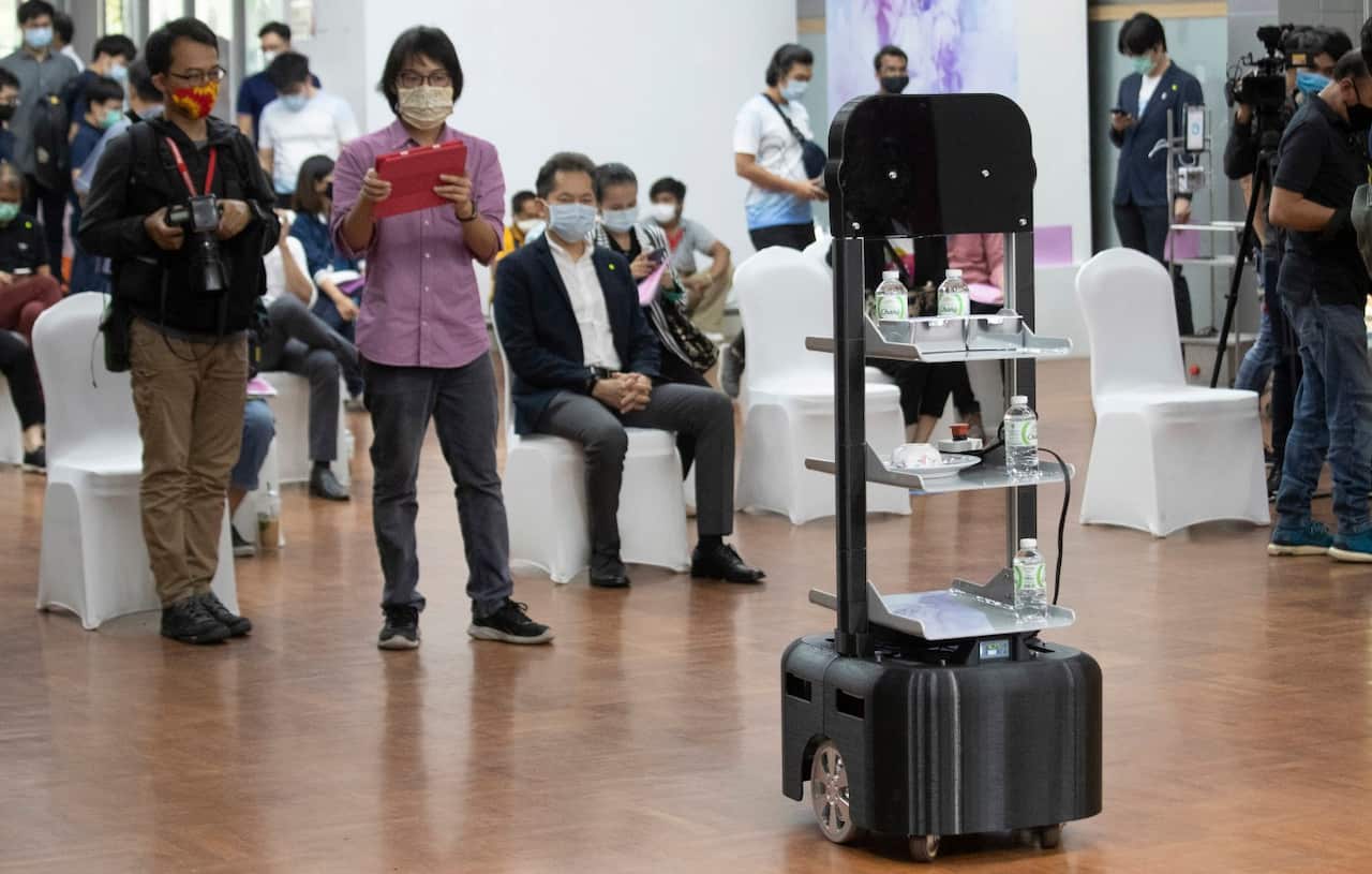A robot is demonstrated that can assist hospitalised COVID-19 patients by reducing the contact between them and hospital staff in Bangkok, Thailand.