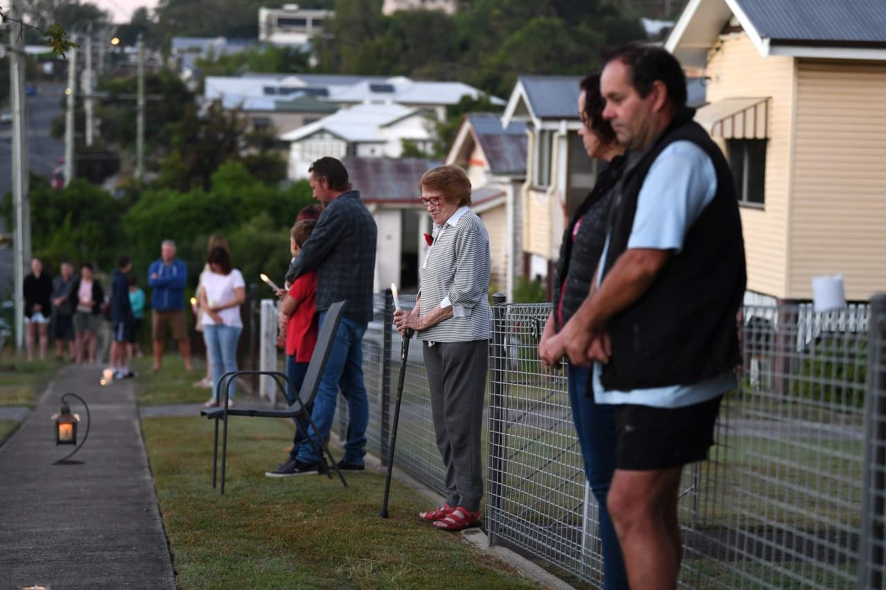 COVID-19 Anzac Day observed by neighbours.