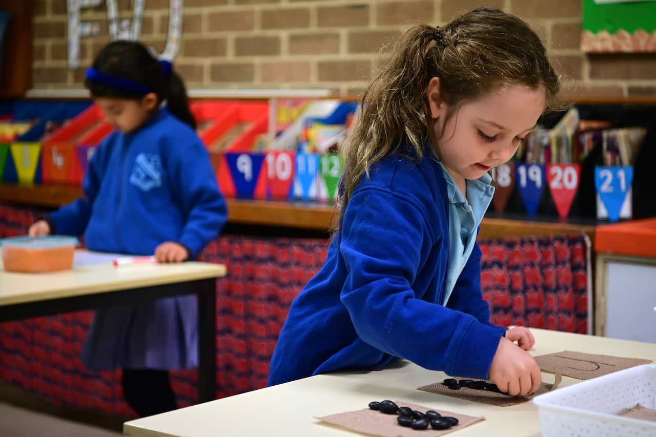 Due bambine di un asilo di Sydney