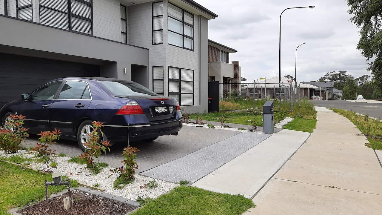 Houses are developing cracks in Jordan springs