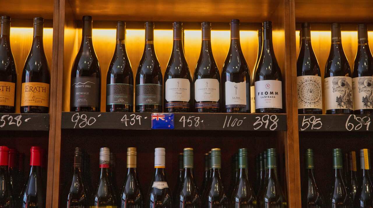 Wine industry insiders say it comes as no surprise that Chile has overtaken Australia as the bigger wine exporter to China. 
