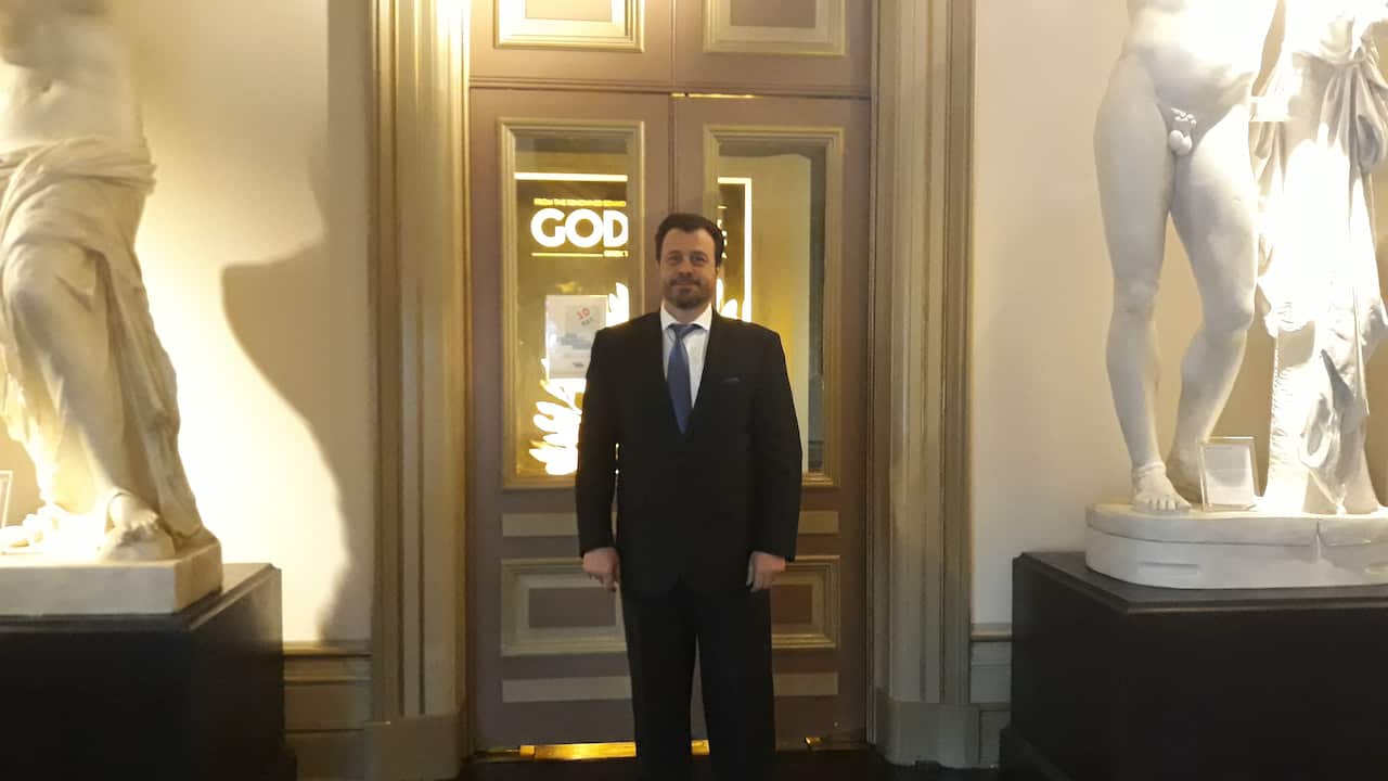 Εμμανουήλ Κακαβελάκης.