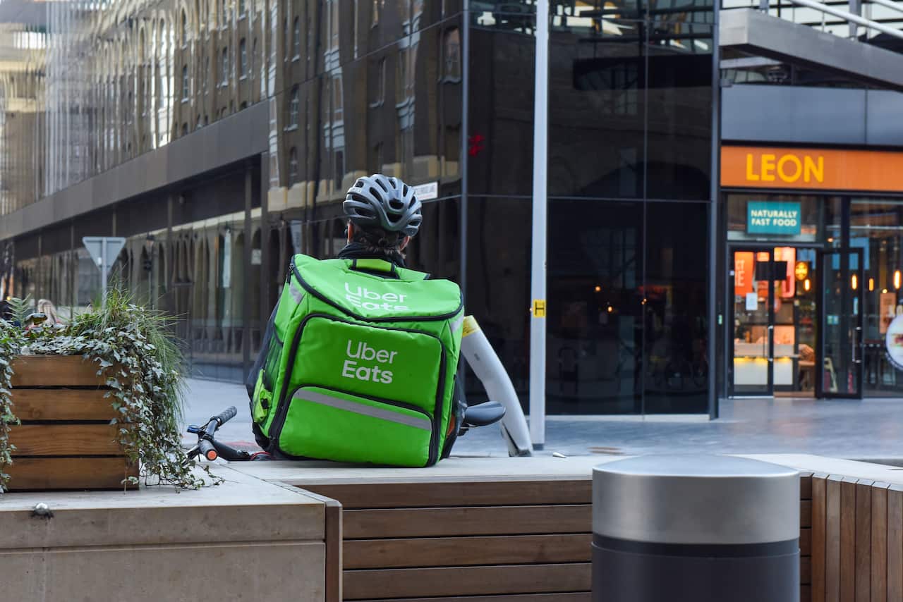 The Uber Eats rider seen in central London. (Photo by Petra Figueroa / SOPA Images/Sipa USA)