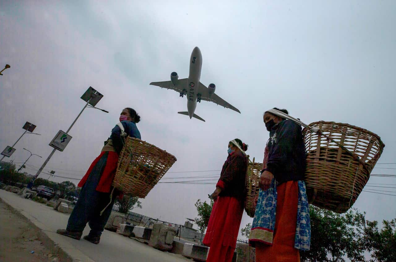  As the number of COVID-19 cases continues to soar in the country, the government banned all domestic and international flights effective from 05 May 2021. 