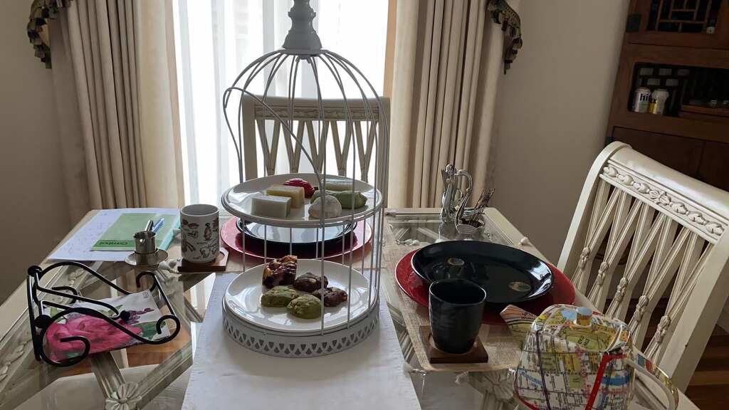 Ladies Cafe, a program launched by Melbourne's Centre for Holistic Health, has helped many Chinese-speaking women speak out about their struggles in lockdown. 