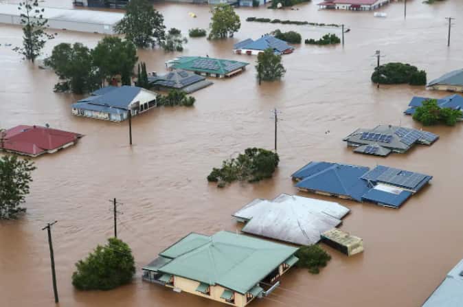 Οι καταστροφικές πλημμύρες που επηρέασαν τα βόρεια της Νέας Νότιας Ουαλίας είναι πιθανό να μεταφερθούν και σε άλλες περιοχές της πολιτείας.