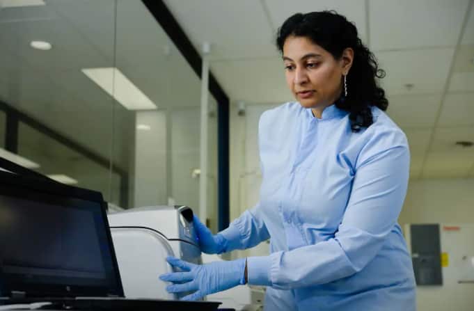 Rena Hirani is the lead researcher at Australian Red Cross Lifeblood. 