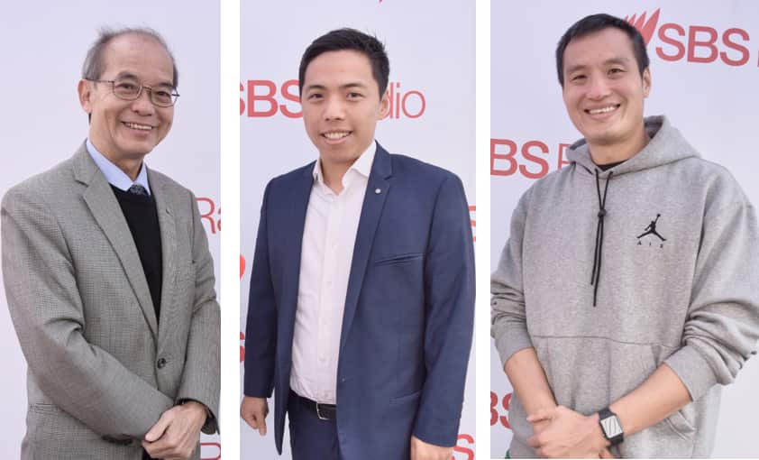 Bennelong 选区社区代表依士活高龄华人友谊会会长李晓民(Hugh Lee)(左)、选民Warren Wang(中)和Jeff Wang(右)。