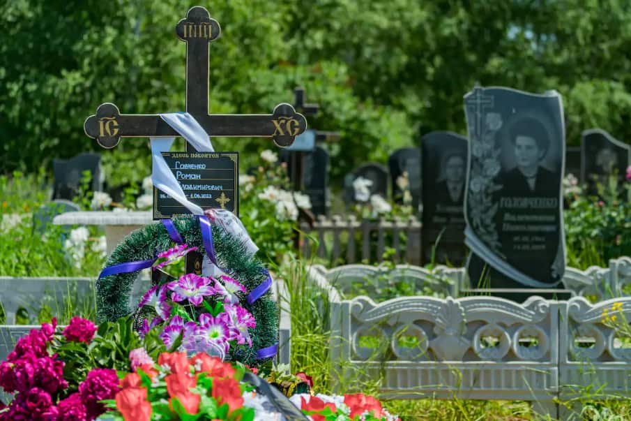 A grave of a civilian killed by Russian shelling over Sloviansk city.