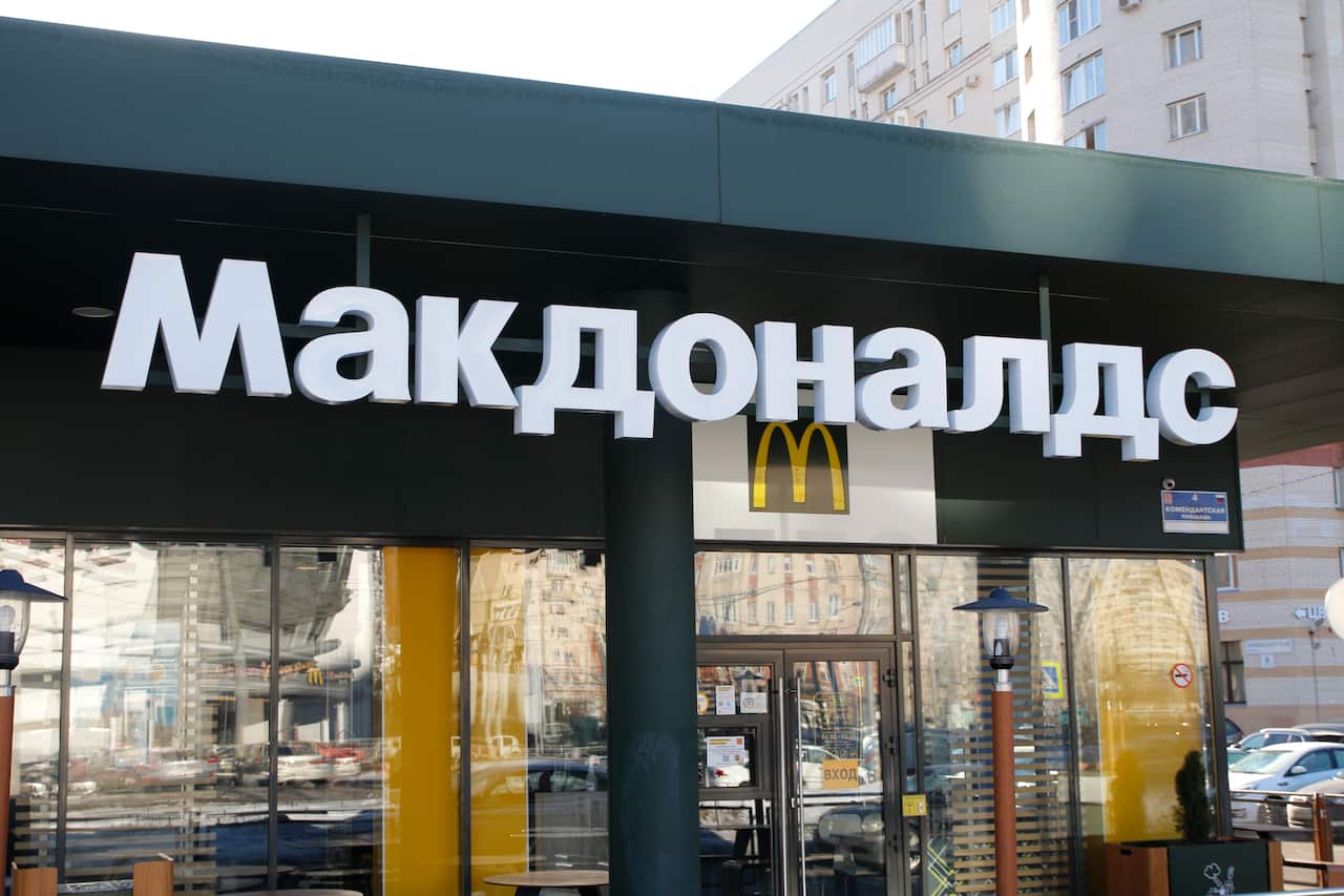 McDonald's restaurant logo seen during the sanctions against Russian banks. (Photo by Maksim Konstantinov / SOPA Images/Sipa USA)