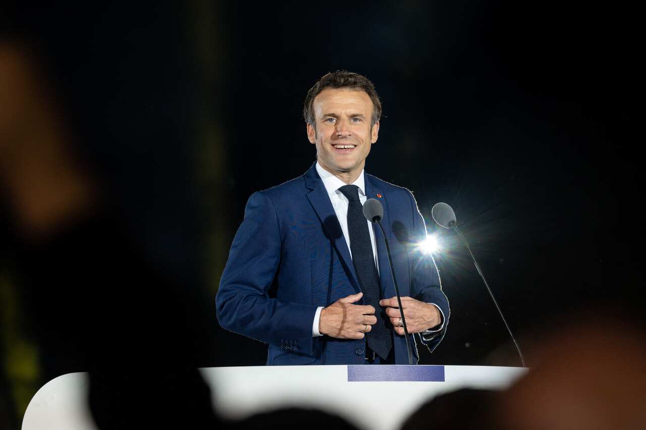 Emmanuel Macron durante il discorso pronunciato al Campo di Marzo, a Parigi