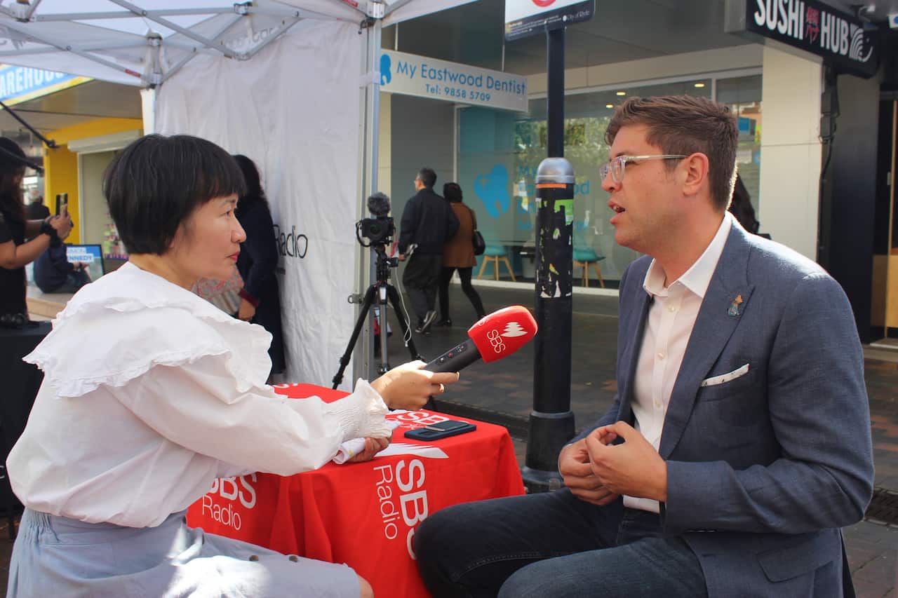 Bennelong选区工党候选人杰罗姆•拉萨尔（Jerome Laxale）接受SBS普通话节目采访。