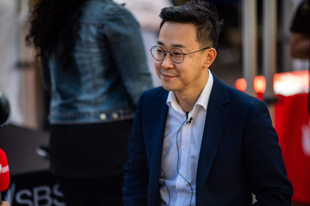 베넬롱 지역 자유당 사이먼 케네디 후보를 지지하는 라이드 카운슬 자유당 한국계 한정태 시의원