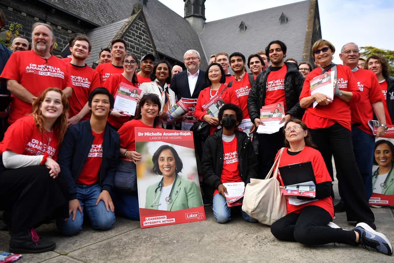 Former prime minister Kevin Rudd joins Labor Candidate for Higgins Michelle Ananda-Rajah at a pre-polling booth at St George’s Anglican Church Malvern, Melbourne, Thursday, May 12, 2022. (AAP Image/Joel Carrett) NO ARCHIVING