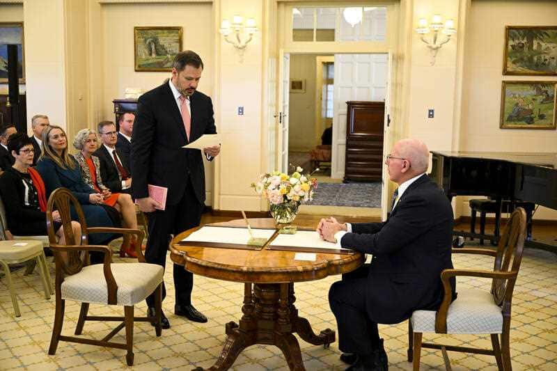 Ed Husic wants young Muslim Australians 'to get involved'