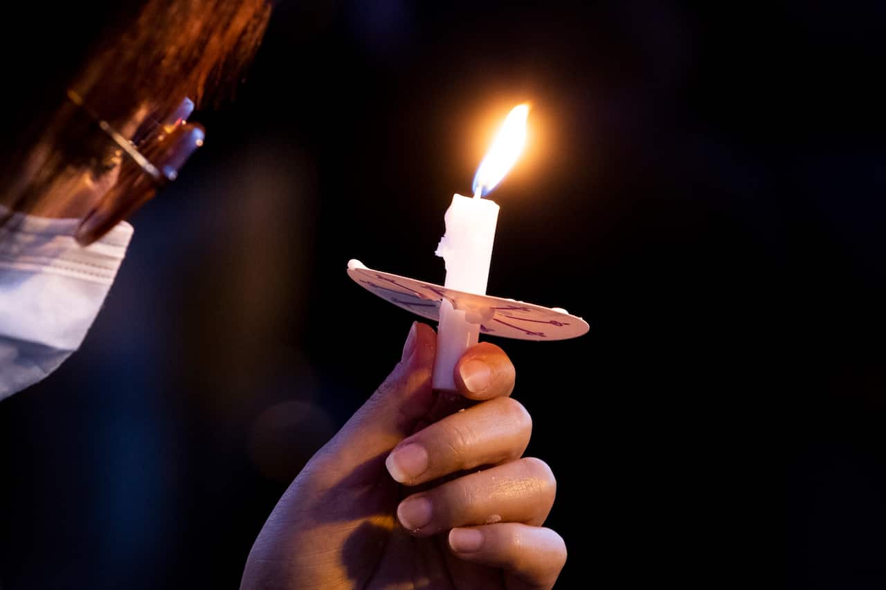 一九八九年天安門事件踏入三十三周年，澳洲的華裔因自己背景，可能都會對六四事件有不同印象及立場，SBS中文廣東話節目就請來了三位澳洲華裔移民講述他們心中對六四的印象，及對「記念六四集會」的看法。