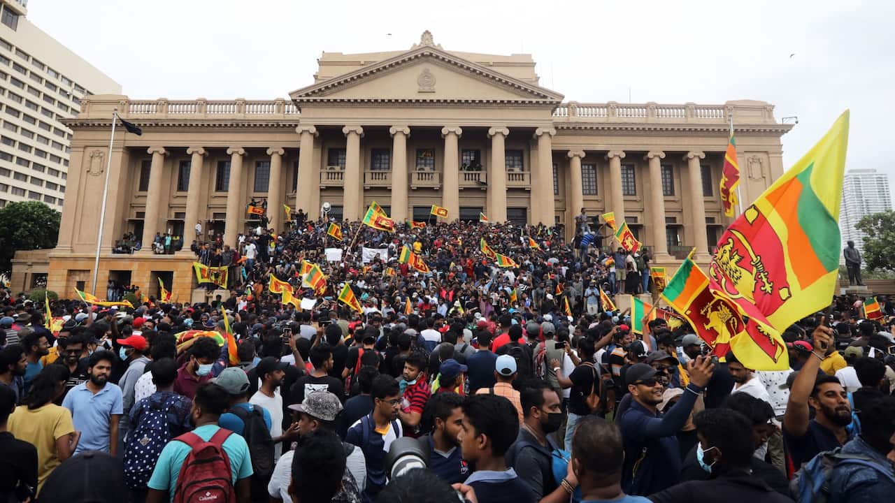 How the successor President and Prime Minister of Sri Lanka will be appointed after July 13