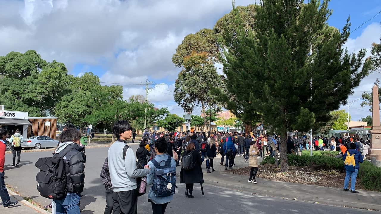 Werribee/Williamstown lines: Buses replace trains Newport - Footscray due to a person struck by a train.