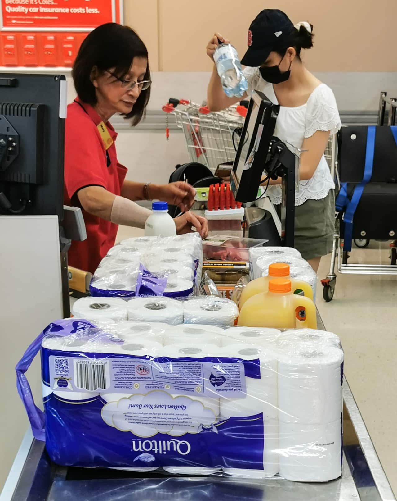 Funcionários de supermercados são considerados trabalhadores essenciais.