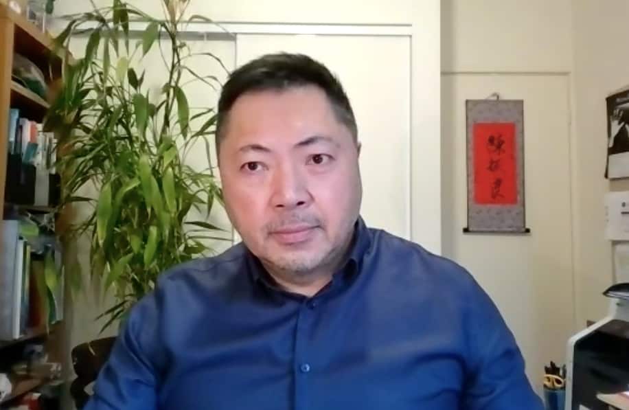 Race Discrimination Commissioner Chin Tan talks to SBS News.