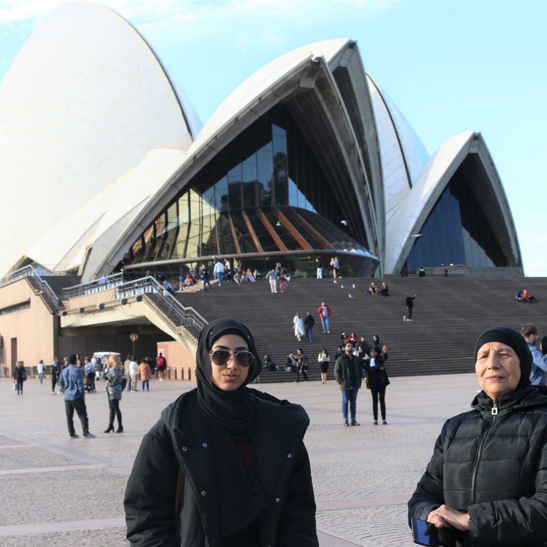 grandmother and grand daughter