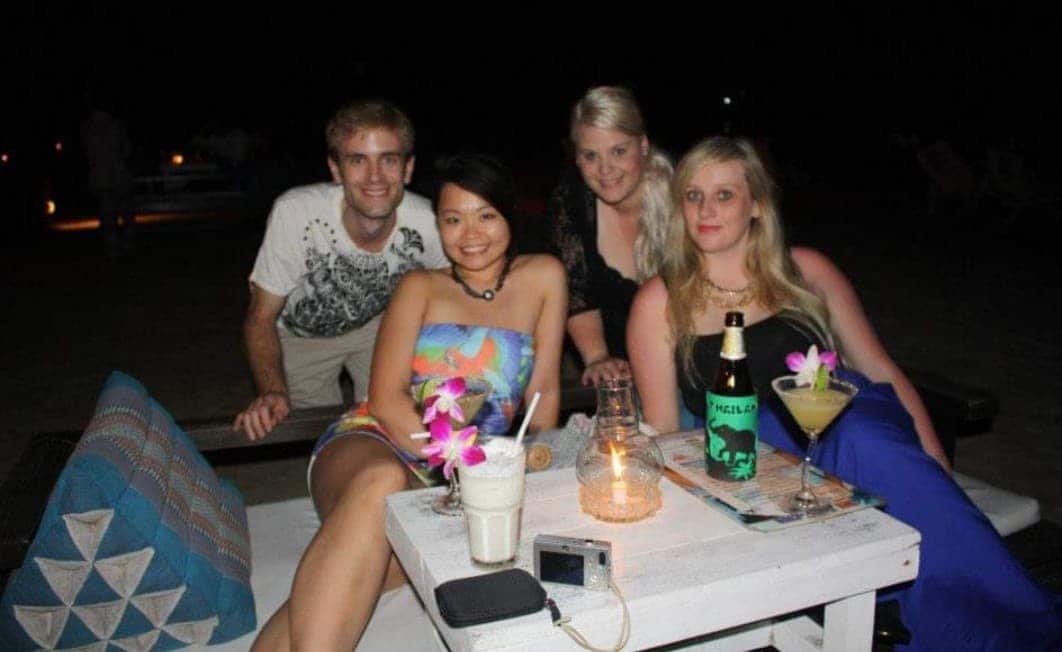 兩人曾相約同遊越南與泰國。