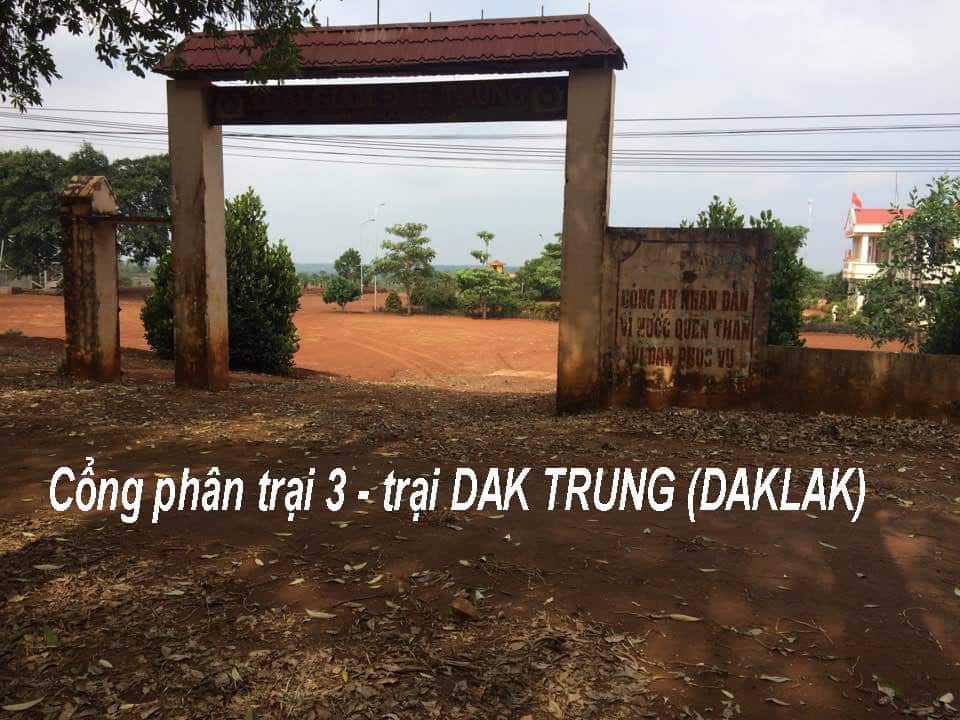 Cổng trại Dak Trung nơi không nhốt tù chính trị