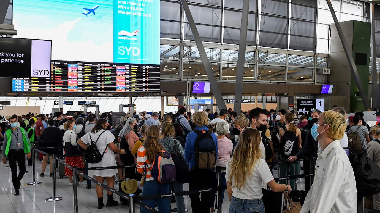 People living in the Australian capitals decreased and Regional Australia grew